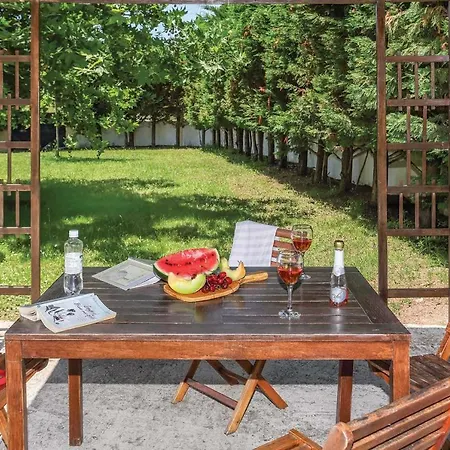 Villa Lefki *
